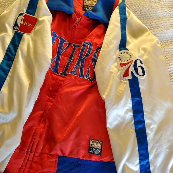 Vintage Authentic NBA Hardwood Classics Girl's 76 ers jacket Size XL - Picture 2 of 7